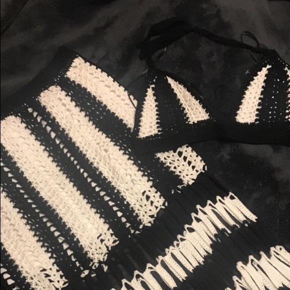 Knit Crotchet skirt and bikini top set - Picture 1 of 2